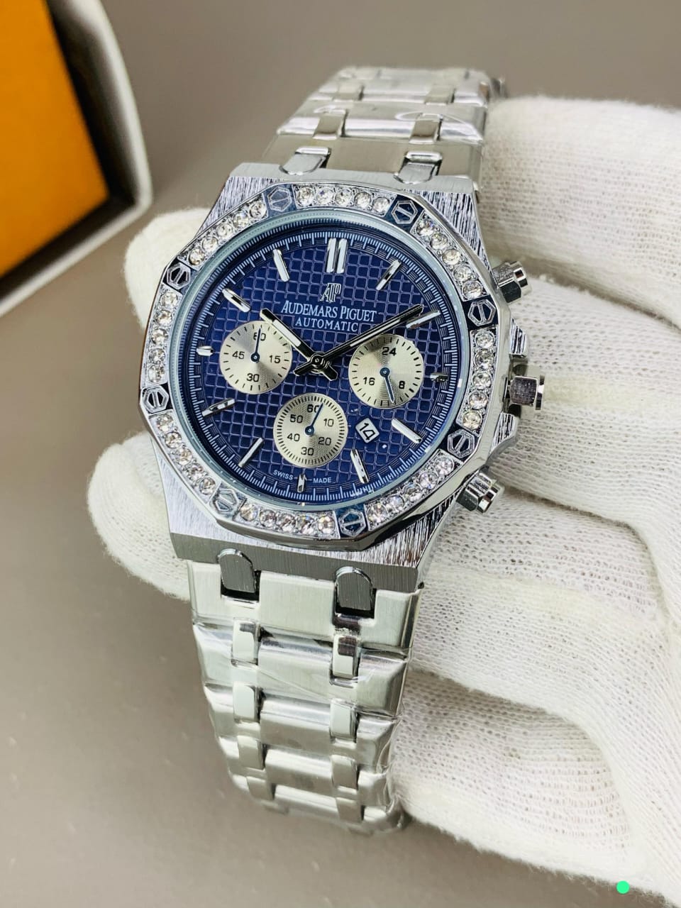S.R.W AP DIAMONDS BAZEL