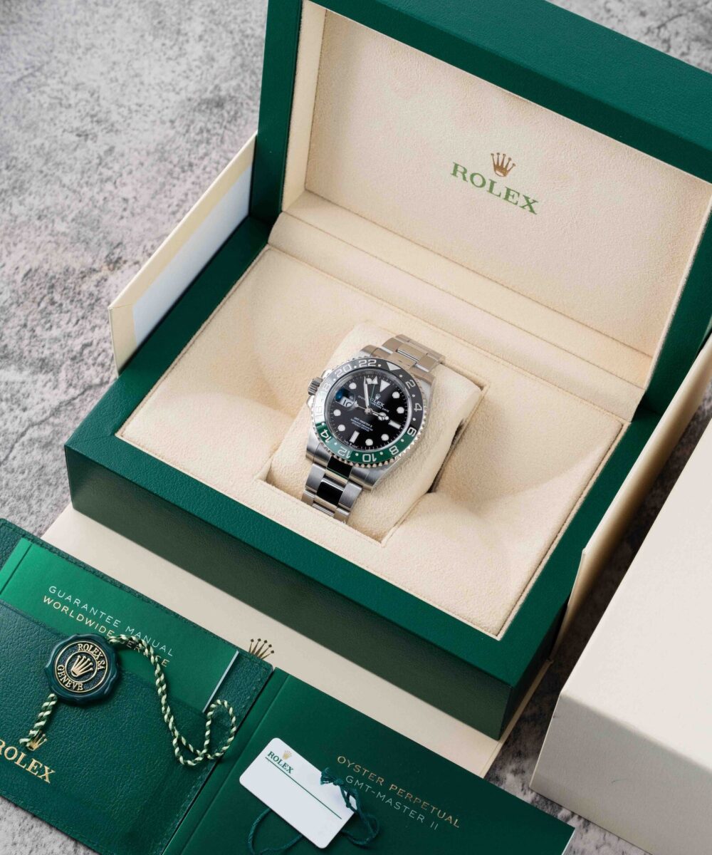 Rolex GMT Master Green/Black olyster chain